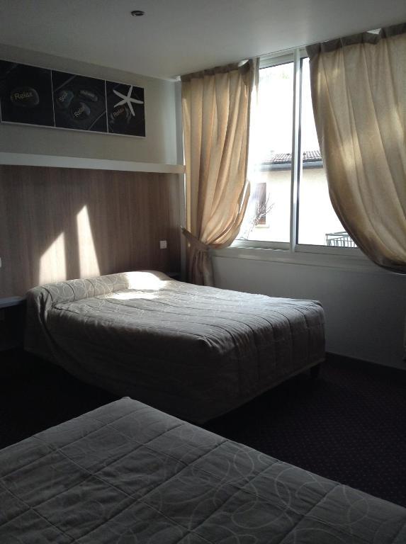 Hotel Du Stade 第戎 外观 照片